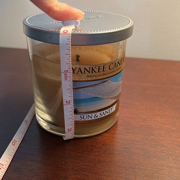 Yankee Candle, Sun and Sand 7 oz - Picture 5 of 5